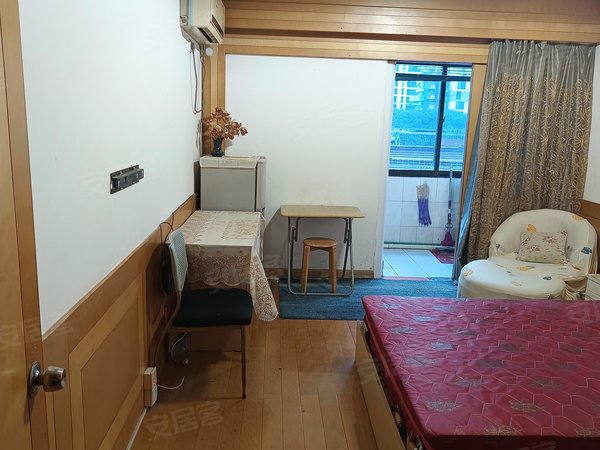 张家港杨舍杨舍中心通运新村(1-49幢)Q通运新村5楼朝南单室套8千4设施齐全阳光充足独立厨卫有钥匙出租房源真实图片