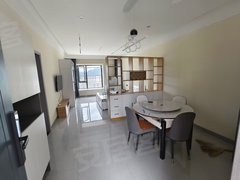 林芝巴宜民俗步行街出租:嘉隆精装一室拎包入住出租房源真实图片