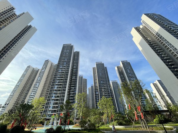 广州番禺石楼智联汽车小镇智联汽车小镇 3室2厅1卫 电梯房 83平 精