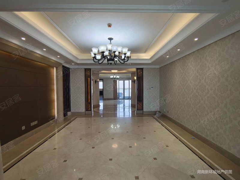 华远隆玺 西南一线江景 高层诚心出售随时看房