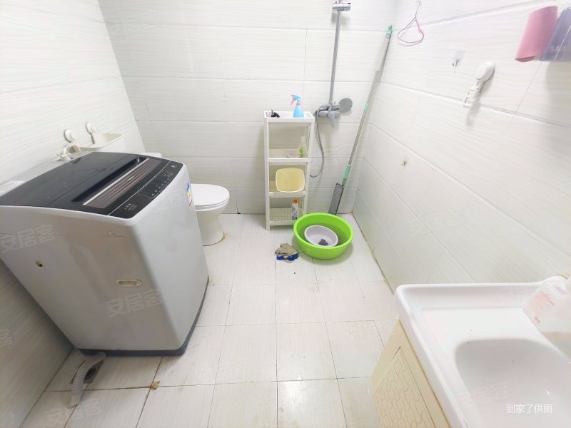 塔子山地铁口精装套三出售南北通透户型性价比高