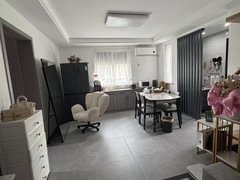 常州溧阳城南实拍图,甘露茗苑5楼十顶内楼梯现代装修,苏宁广场附近出租房源真实图片