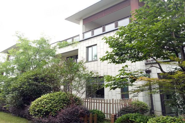 不足,凤鸣山庄怎么样,凤鸣山庄周边房产中介经纪人评价-无锡安居客