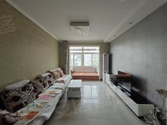 北京怀柔怀柔城区湖光精装大一居~家电齐全~2100元有钥匙~随时看房入住急租出租房源真实图片