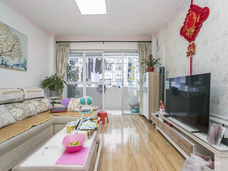 南北通透中楼层3房,安静不吵,莲花山旁,新景苑(福田)二手房,680万,3室