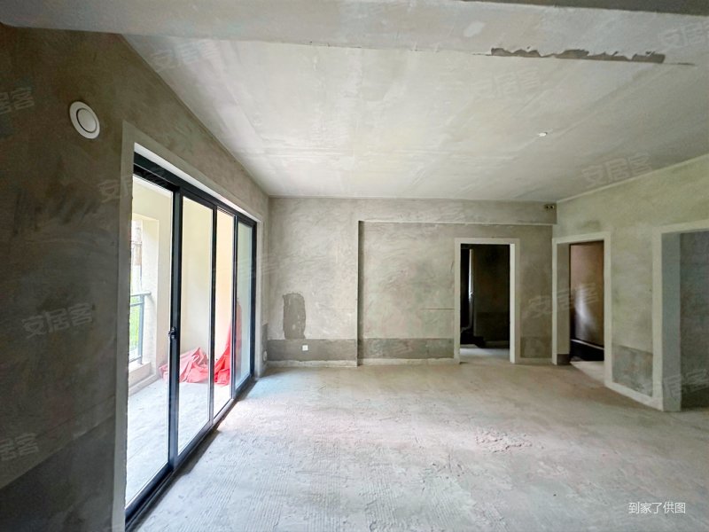 刘家坪珊瑚洋房端户横厅三房随时看房