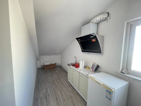 龙口西城区北马大街海迪小区月租600元海迪南区精装一室阁楼免物业费包网络长租短租都可以出租房源真实图片