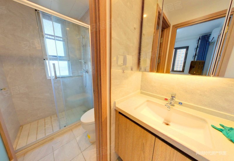 必看好房曲江金地南湖艺境精装三室两卫南北通透满二急售