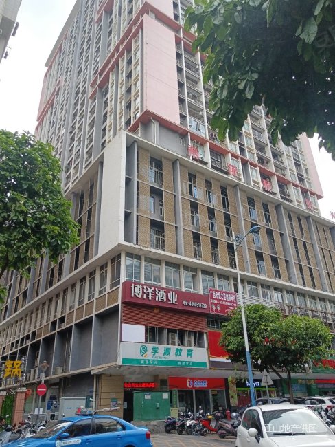 金湖广场琅西地铁口三美附近南湖公园旁希尔顿阳光一房