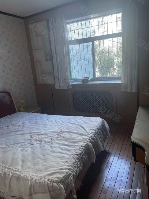 市图书馆地铁旁雅荷花园南北4室低楼层可安静可小刀