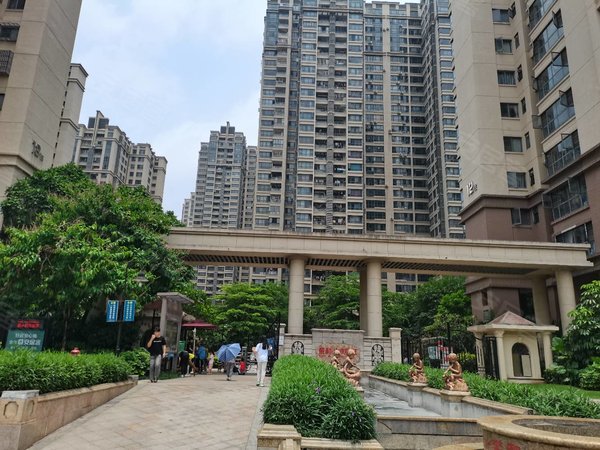 南宁兴宁望州岭荣和山水绿城(二期)急租  5号线地铁口  荣和山水绿城