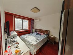 鞍山铁东站前站前永昌小区，四隆北门，2楼，大单室，拎包入住，800一个月出租房源真实图片