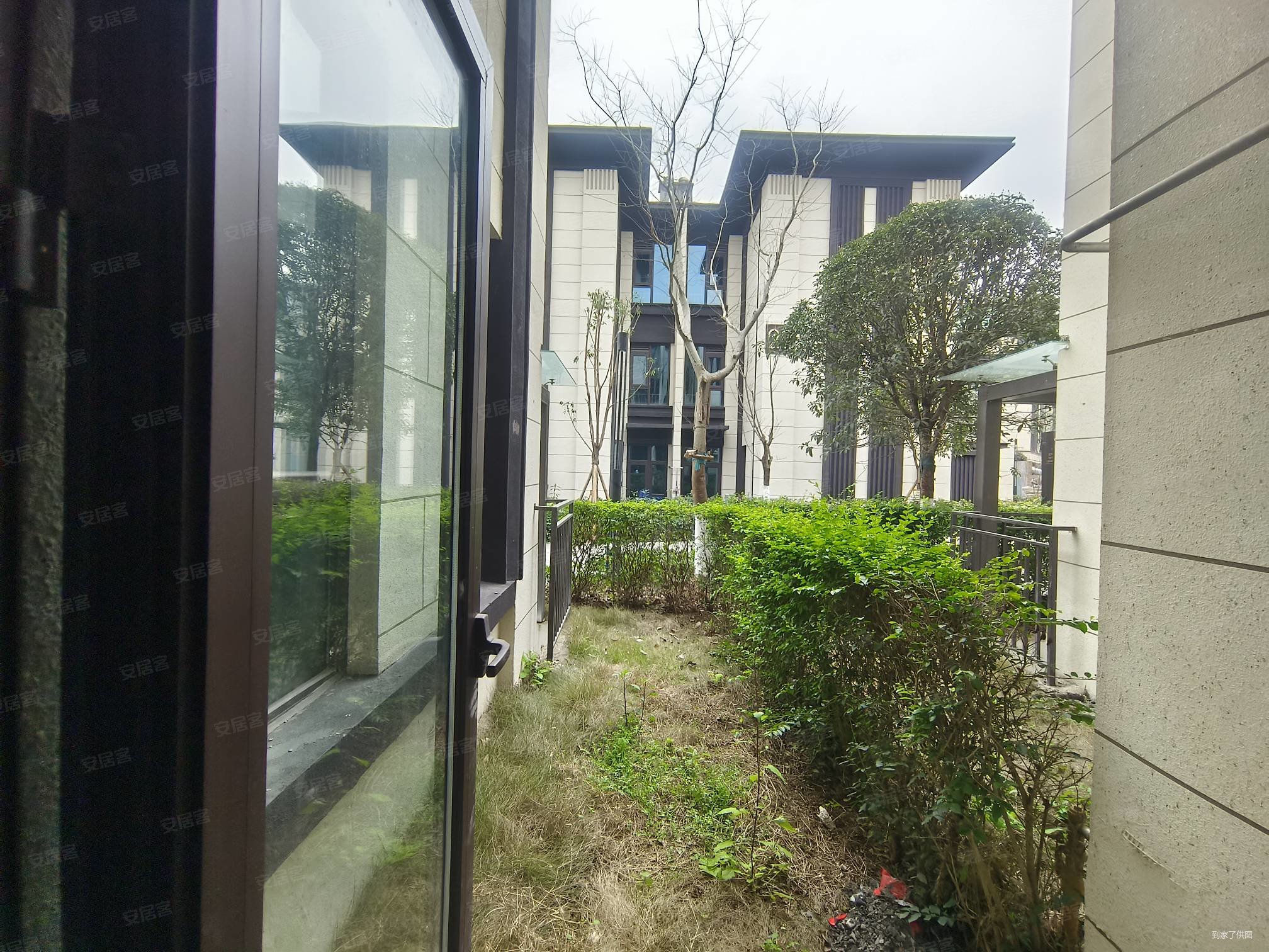 新开盘雍锦府20栋上市了端户大花园送产权车位2个