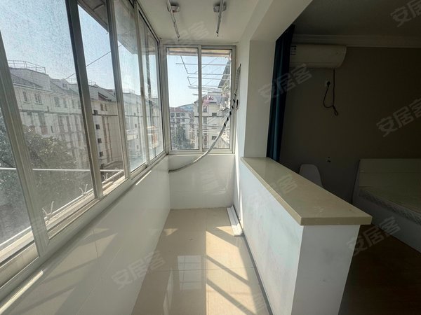 【多图】新泾七村,北新泾租房,淞虹二号线地铁口!整租两房出租!