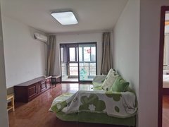 上海虹口凉城有钥匙看房方便 价格有很大空间便宜出租房源真实图片