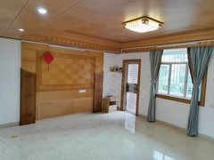 海丰海城海城城区云岭山庄小别墅，有前后花园，4房2厅，可居住电商淘宝直播等出租房源真实图片