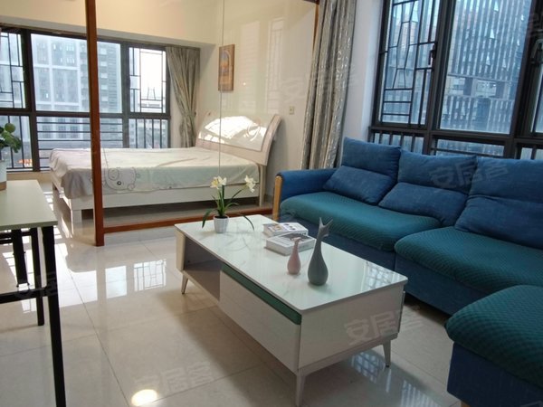 深圳南山南油南园枫叶公寓地铁口,11房,温馨漂亮,停车位充足,近来福士