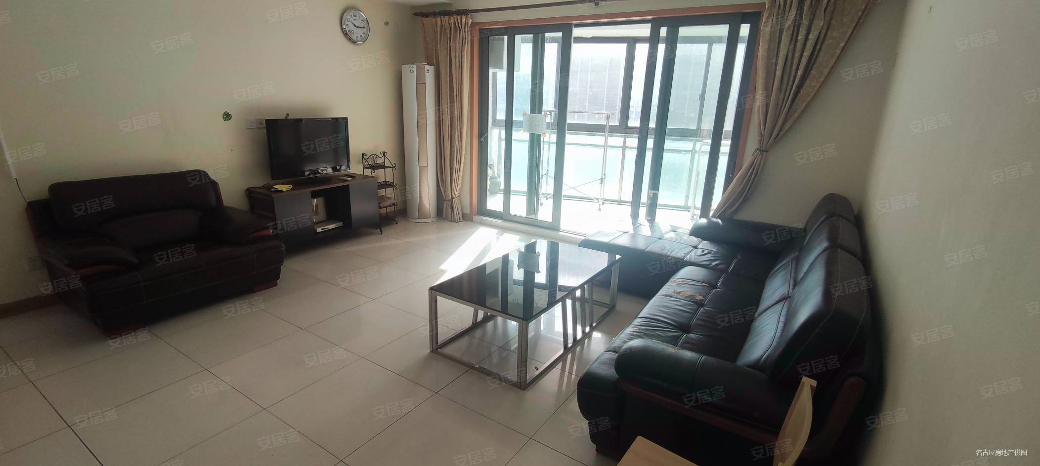 金河国际华庭j价格合理,出行方便,小区非常适合居住