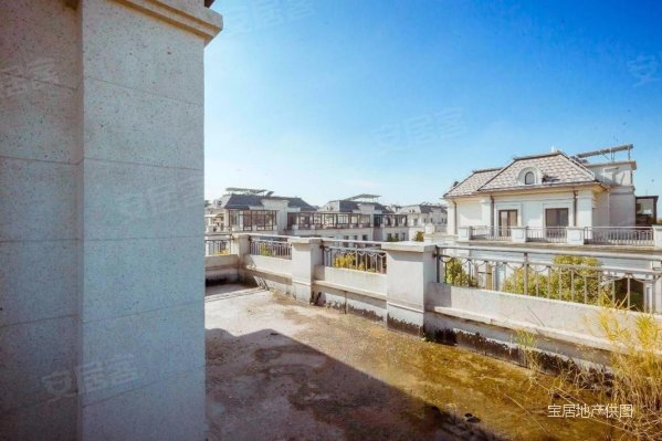 绿地海珀佘山别墅