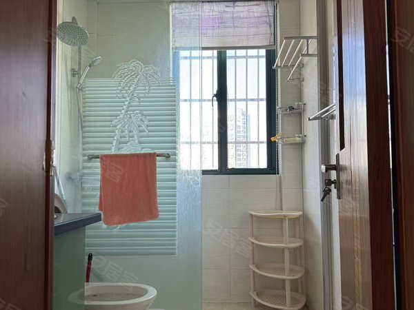 湖州吴兴白鱼潭玉堂桥小区玉堂桥小区跃层，喜欢烧烤围炉煮茶，一看就中出租房源真实图片