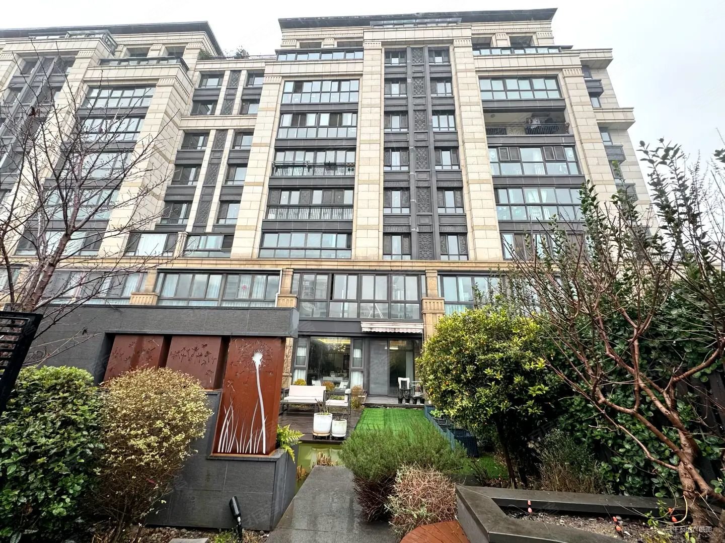 虹桥正荣府新出下叠全新装修2年挑高客厅超大花园