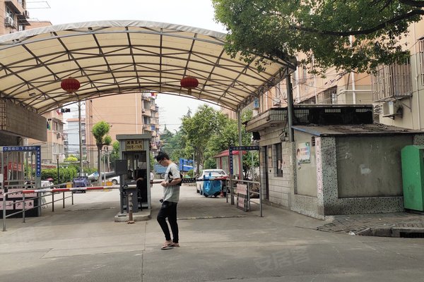 淞南五村(105-176号)