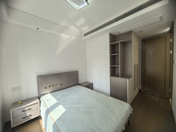 金华婺城湖海塘金地湖塘月色花园金地湖塘月色 豪装三房 家具家电齐全 南门双阳台 可拎包入住出租房源真实图片