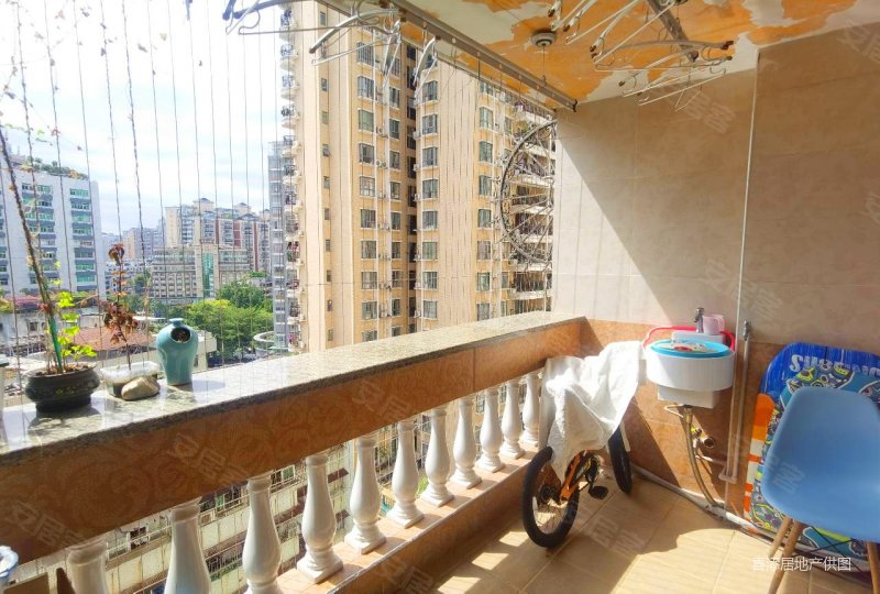 精装修 朝南 滨江大厦 大两房