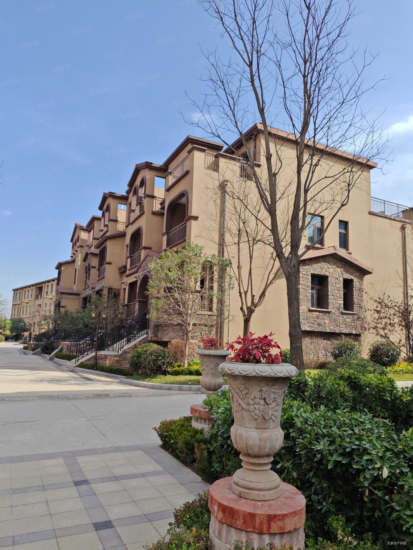 天诚蔷薇公馆二手房,256万,4室2厅,3卫,150平米-西安安居客