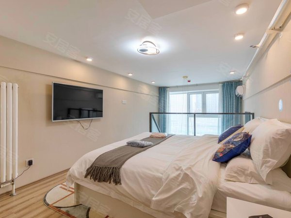 近13号线万达广场 整租一室户公寓 超大网红loft 月付!