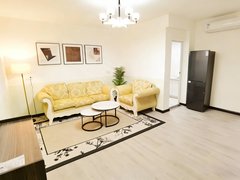 武汉武昌中北路0中介~可月付~楚河汉街地铁站~押一付一~长城汇精装一室一厅出租房源真实图片