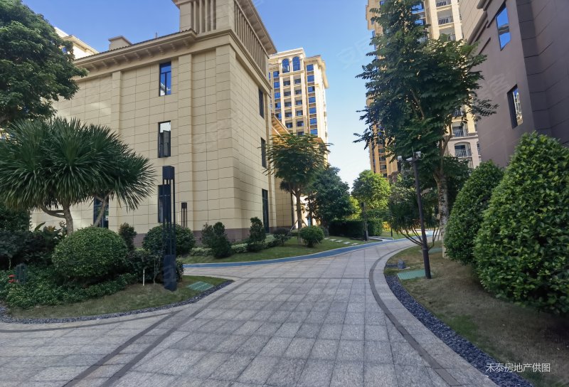 澄迈老城镇冠永凤凰城生态软件园小两居朝南精装现房