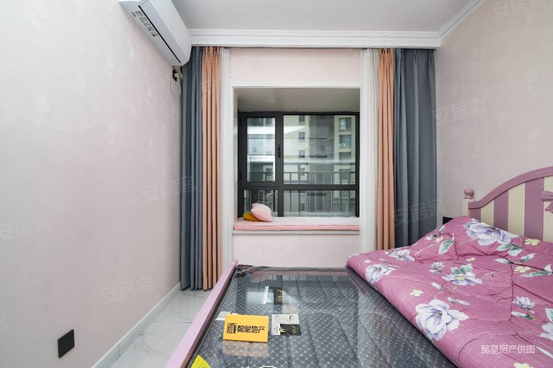 急售 万达旁 开元壹号 满二精装三室两卫 拎包入住