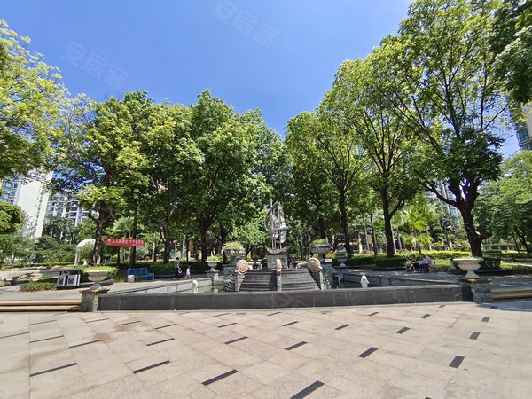 东莞东城上下桥蔚蓝星湖(公寓住宅)上下桥 三房两厅 户型方正 干净