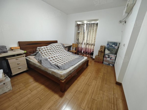 金华东阳东阳江北黄金北岸黄金北岸 精装修 ！三室两厅两卫！大边套！2800包物业费！出租房源真实图片