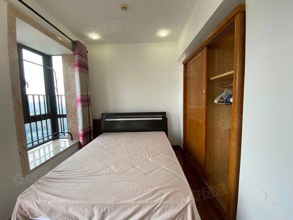 广州越秀北京路御江苑御江苑 2室1厅1卫 70平 电梯房 精装修出租房源