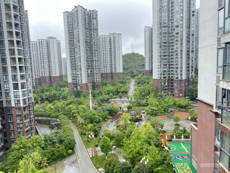 带车位 华东师大,观山小区二手房,275万,5室2厅,3卫,144平米