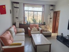 庆阳西峰西峰城区市直机关！三居室！庆化学校旁边！市政府附近！拎包入住即可！出租房源真实图片