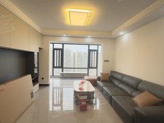 钦州钦南钦南城区白石湖星悦湾精装大四房出租2500一个月租金，可拎包入住出租房源真实图片