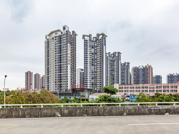 不要错过!汇东国际花园 全新全新 精装修拎包入住!出租房源真实图片