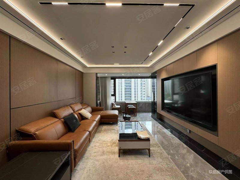 保利紫荆公馆 真洋房,7楼四室两卫 豪华装修装 吾悦商圈