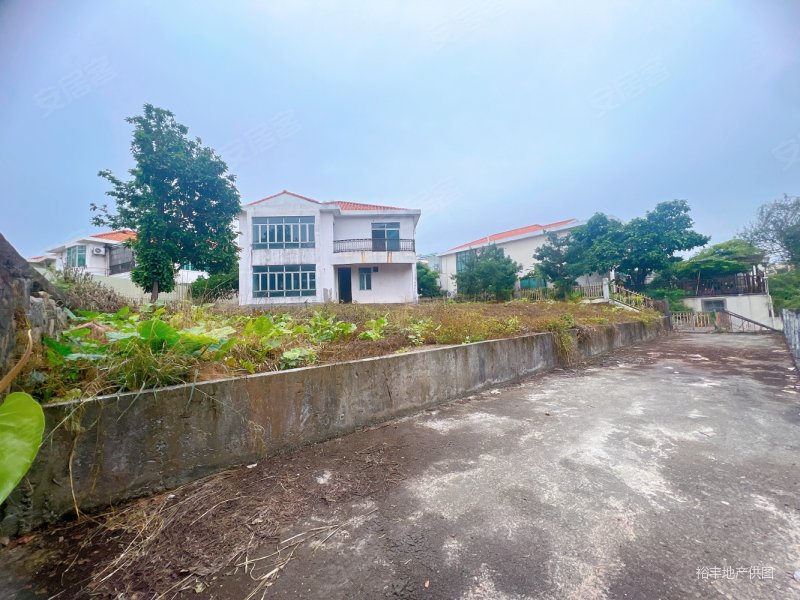 交通便捷,年丰山庄(别墅)二手房,1300万,4室2厅,3卫,296平米-东莞安居