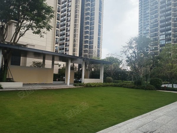 深圳坪山坪山润樾山花园高中园旁 精装首租 二房拎包入住 近兰坪高速