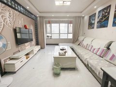 阿克苏阿克苏市阿克苏城区金桥凤凰城精装修两室，带露台，家具家电齐全，随时看房入住，出租房源真实图片