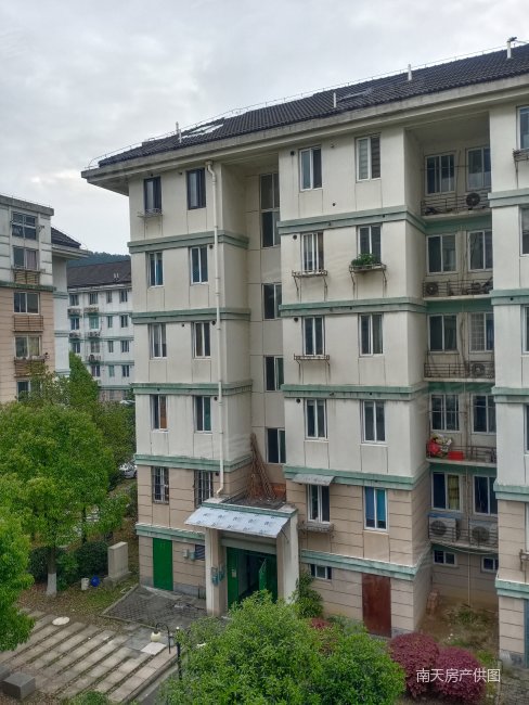 东钱湖钱湖人家精装修诚心出售