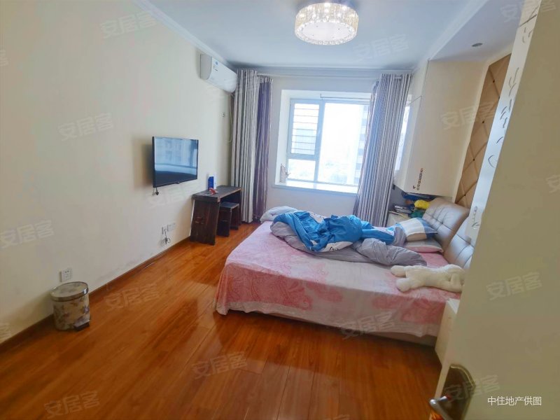 美林苑环境安静南北通透精装修送车位地下室价格可谈