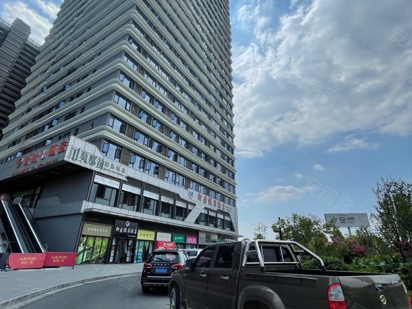 桂林临桂一院两馆吾悦广场(商住楼)金贸中心旁吾悦公寓!