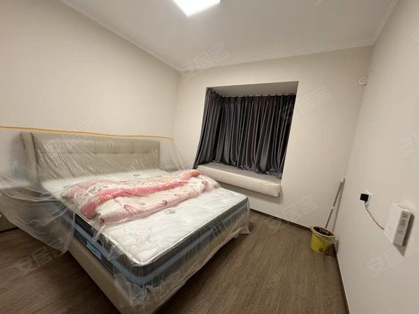 南昌昌北经济开发区昌北经济开发区中海云麓里中海豪华装修三房两厅两卫奶油风，随时看房，拎包入住出租房源真实图片