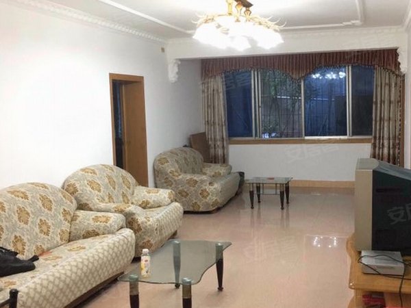 重庆南岸南坪杏园小区杏园小区三室两厅价格 1300出租房源真实图片