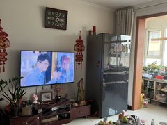 莱芜莱城茂业天地皇庭港湾精装两室,家具家电齐全,1000元电梯房出租房源真实图片